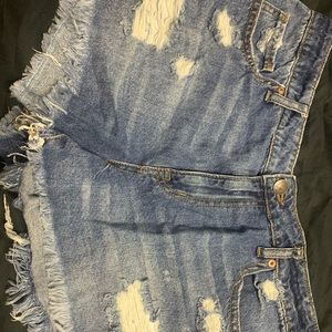 Aeropostale frayed shorts!